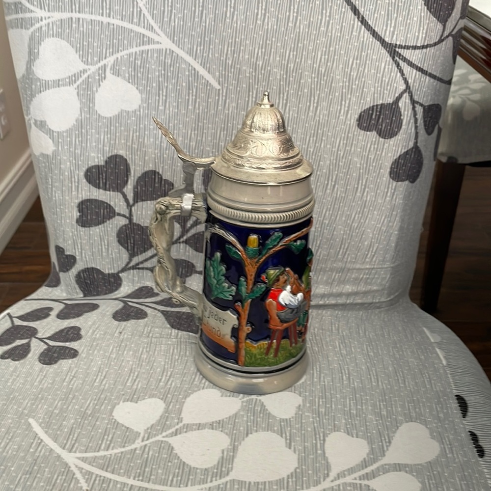 Vintage Original The Walt lidded beer stein western Germany. No imperfections.